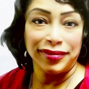 Meet your Posher, Stacy